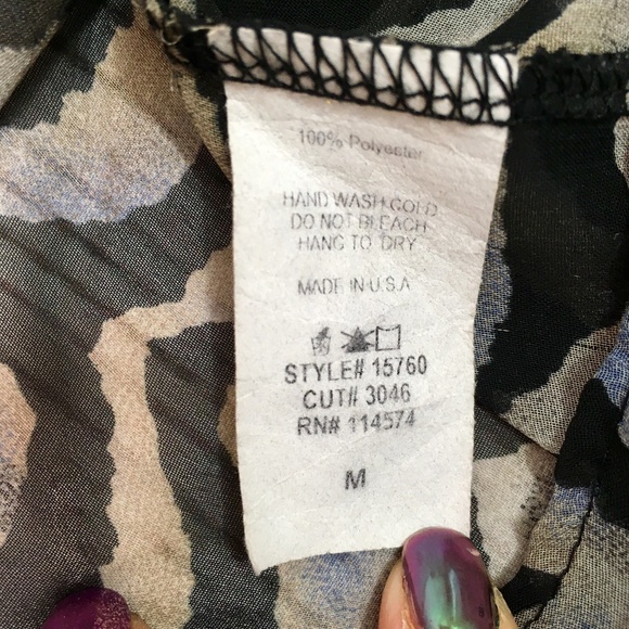 😎 Cold shoulder sheer animal stripe oversize top - Picture 3 of 7